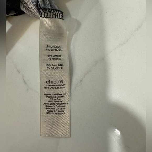 Chicos Floral Top Medium - Picture 5 of 5